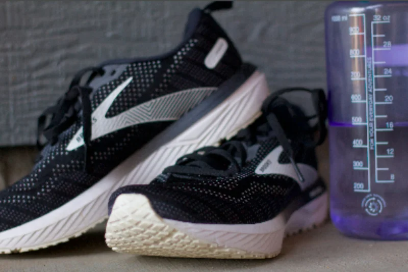 5 Running Tips to Take You From Hot Girl Walks to Hot Girl Runs